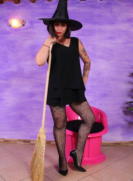 Cosplay Feet pleased to share with you xxx picture gallery with luscious teen xxx gallery 262025